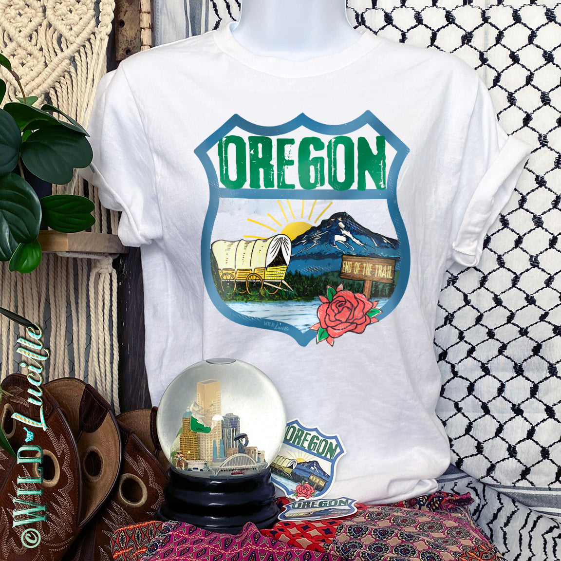 Oregon - State Tourist Souvenir Graphic Crewneck Tees